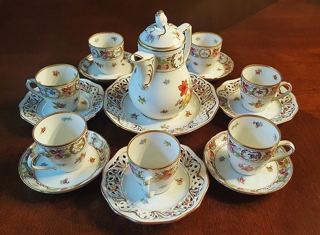 Teapot and cups made from China.